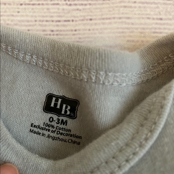 5 onesies - Picture 8 of 12